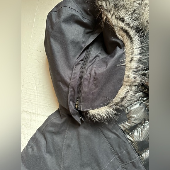 Columbia Women's Long Down Insulated Jacket Size Medium - Picture 5 of 10